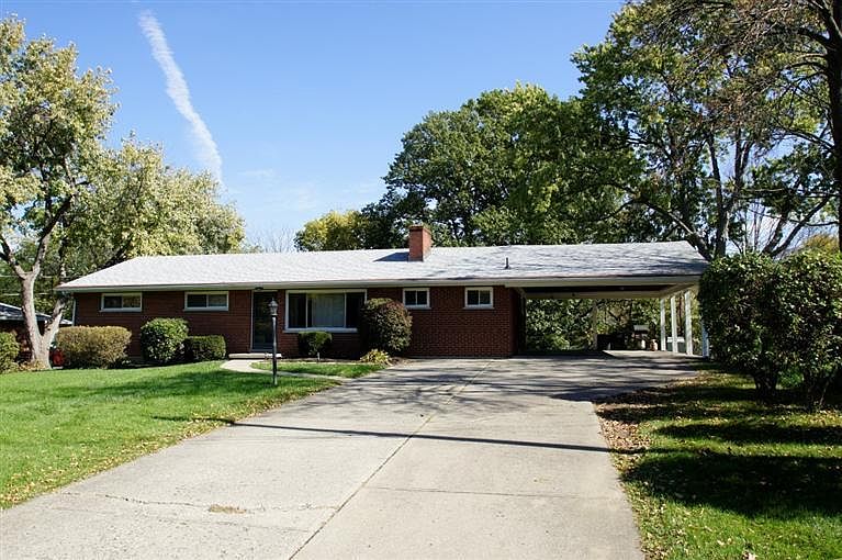 1st image of 908 Indianwood Dr