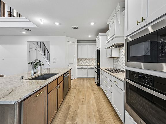3rd image of 4208 Tawakoni Dr