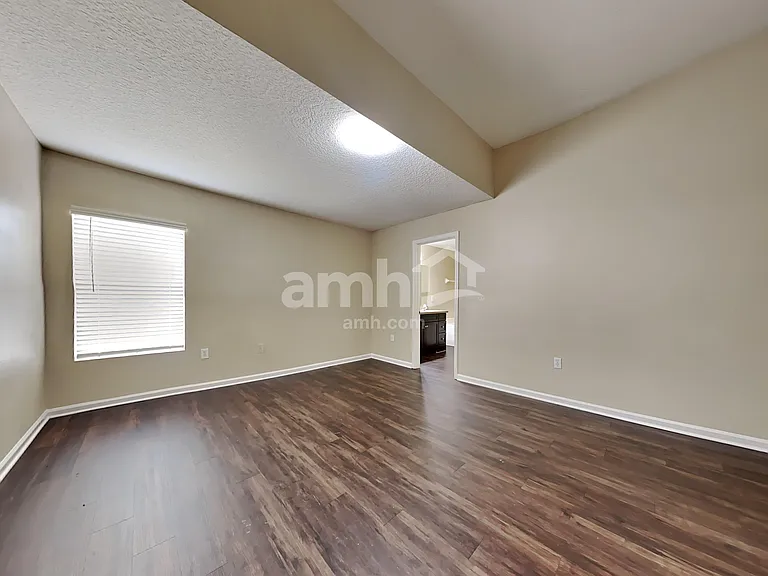 81 Marisco Way — Photo 10