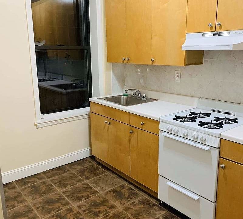 1st image of 3426 Steinway St APT 17