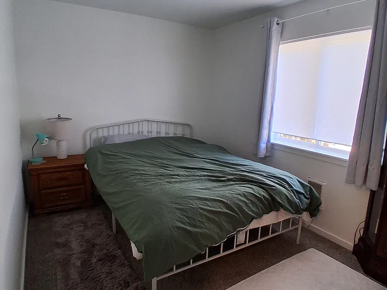471 E Parkway Blvd — Photo 8