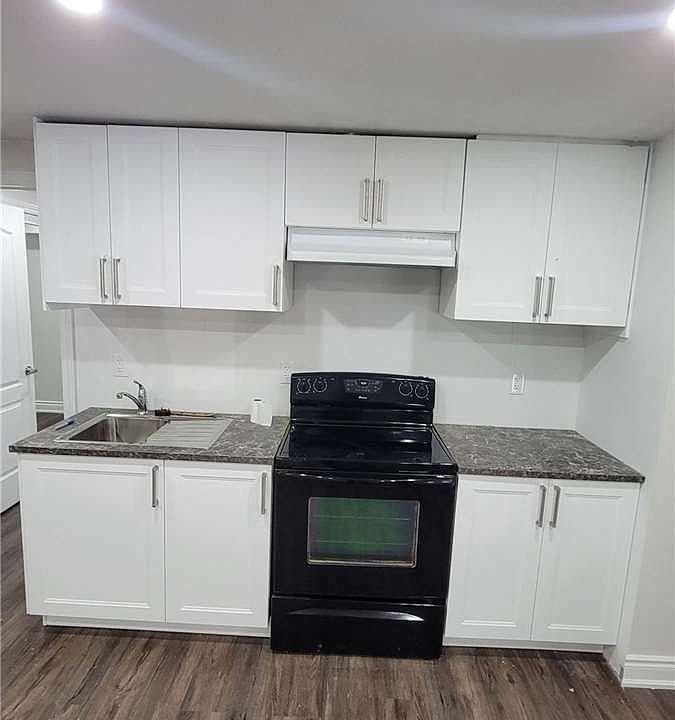 1st image of 15 Ryder Ave