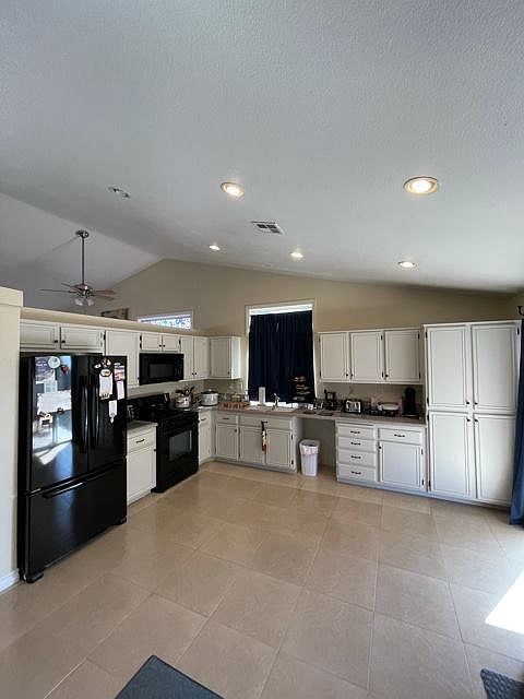2nd image of 15241 N Lake Dr