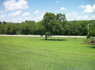 Hillside Ct, Claremore, OK 74017