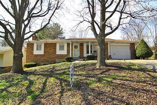 3rd image of 1539 Kingsbury Dr