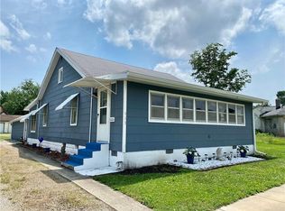 913 Dewitt Ave, Mattoon, IL 61938