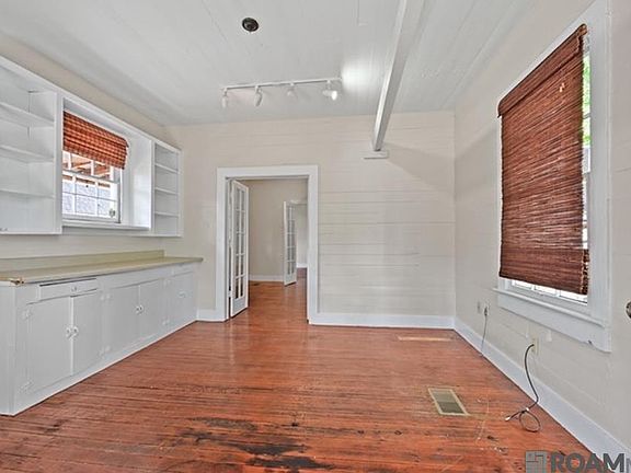 3rd image of 5557 Government St