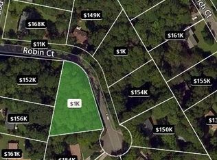 702 Robin Ct, Woodstock, GA