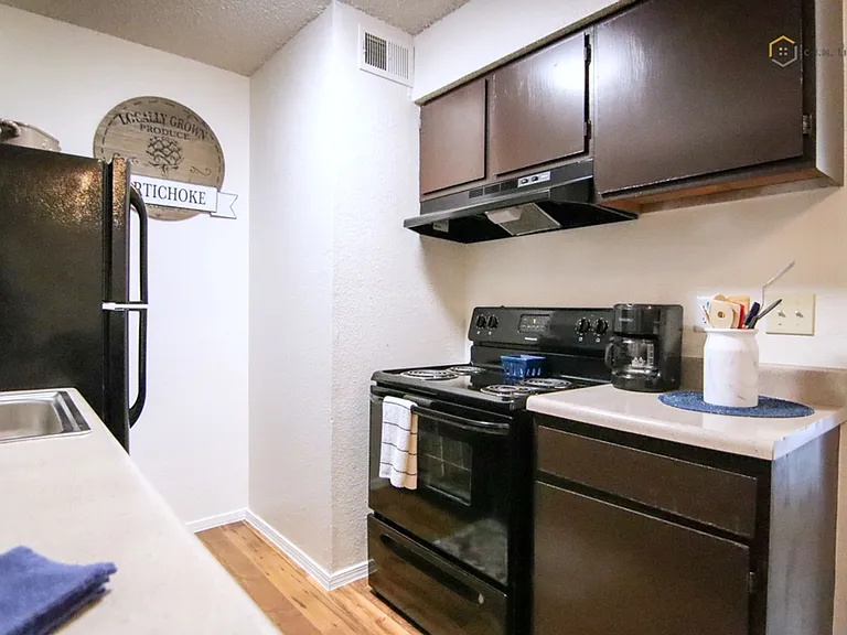 Union Point Apartments — Photo 30