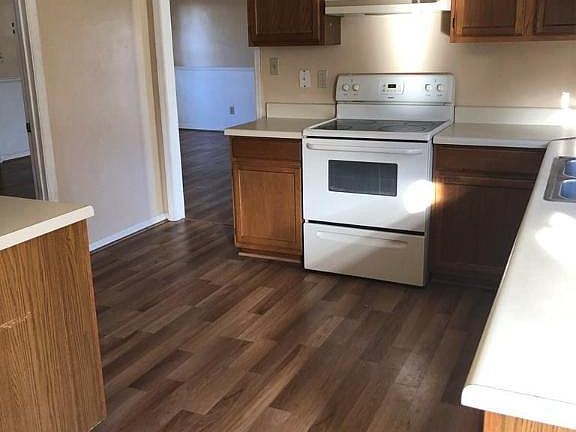 4th image of 484 Crawford W Long Street