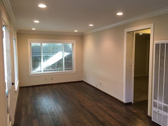 3rd image of 455 University Ave