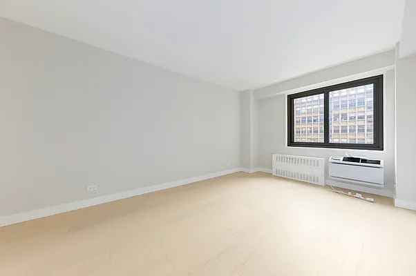 Rented by A&E Real Estate Management | media 8