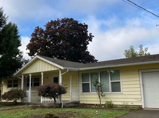 1182 Fairway Dr, Eugene, OR 97404