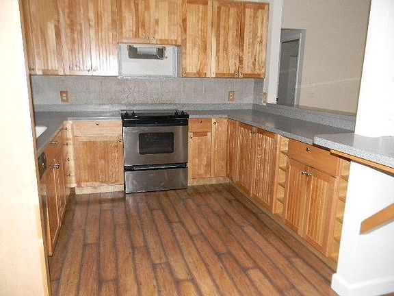 5th image of 3021 SW Grapevine Ln