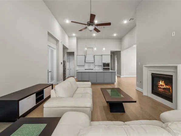 2723 Lakeside Shore Dr, League City, TX 77573