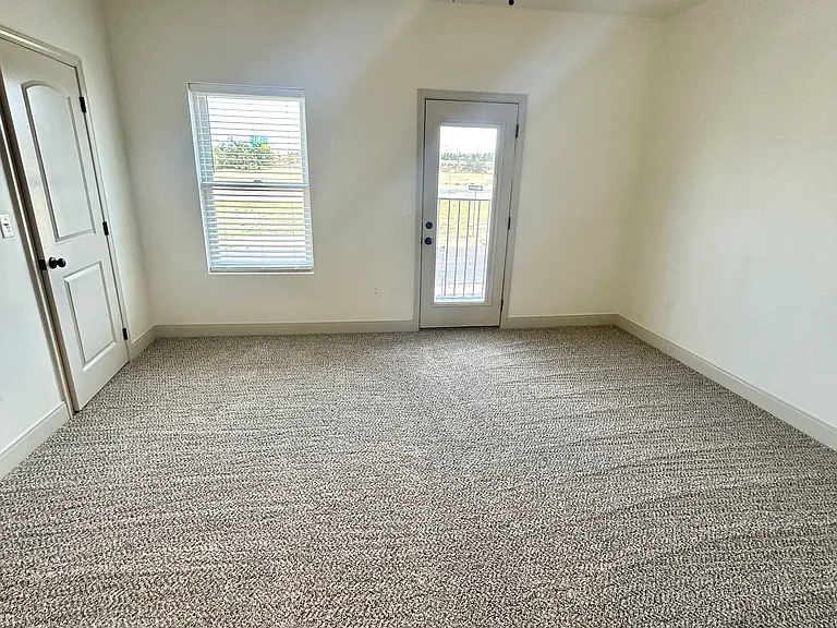 2 S Hunsley Hills Blvd #13-18 — Photo 6