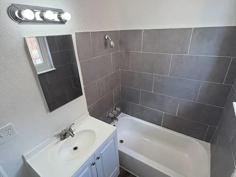 1415 Clinton St #1415 — Photo 10