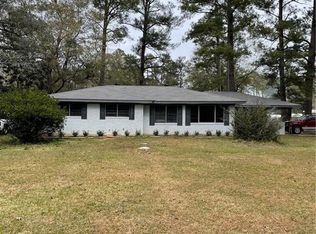 219 Paradise Rd, Pineville, LA 71405