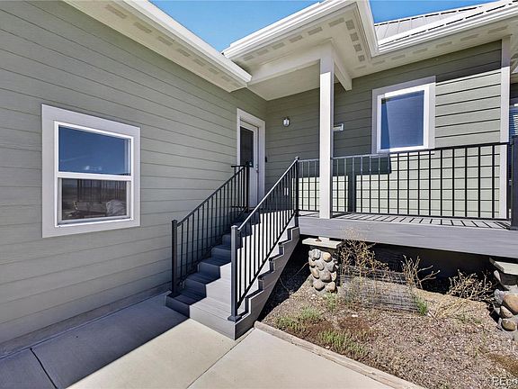 5th image of 10 Bobcat Drive