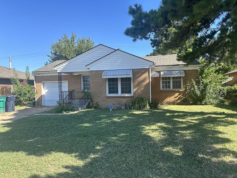 1st image of 745 SW 52nd St