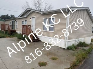 111 Countryside Ln, Saint Joseph, MO 64503