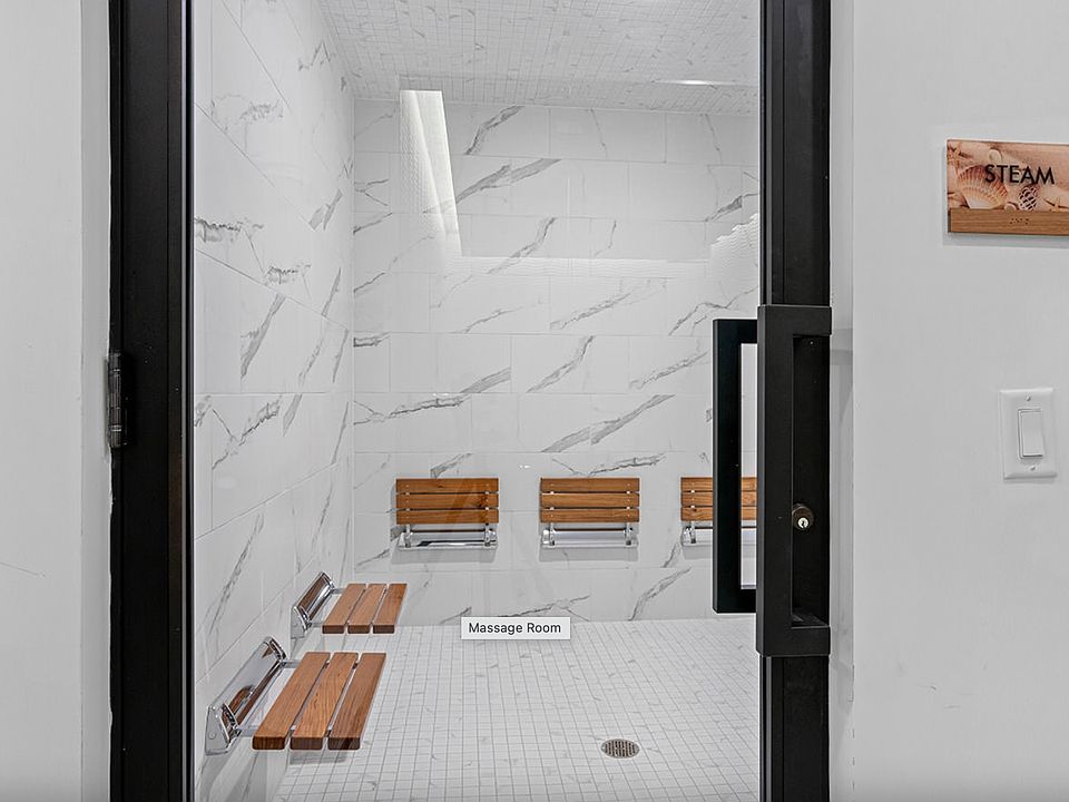 1st image of 16375 Biscayne Blvd #611