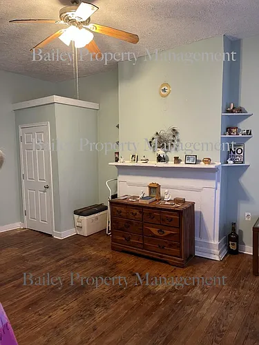 606 Main St #1 Photo 1