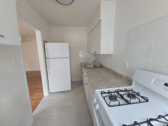 4th image of 8301 Garland Ave APT 4