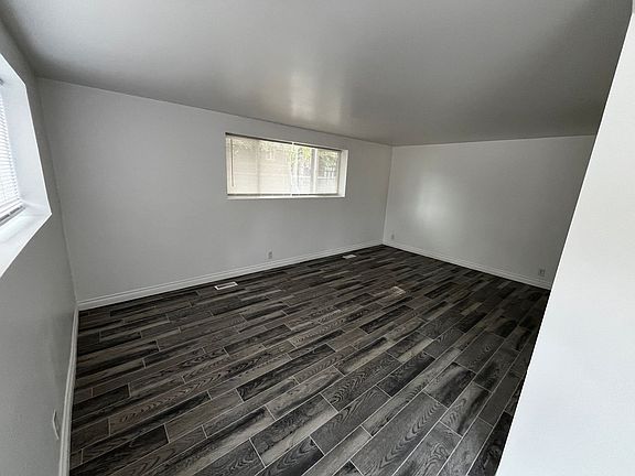 3rd image of 329 E Lambourne Ave Unit 4