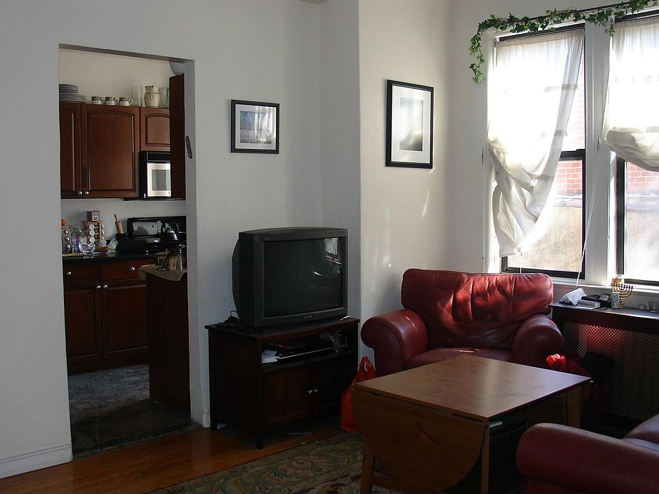 1st image of 46 W 95th St APT 5D