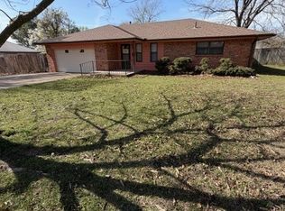 524 N Kelker St, Holdenville, OK 74848