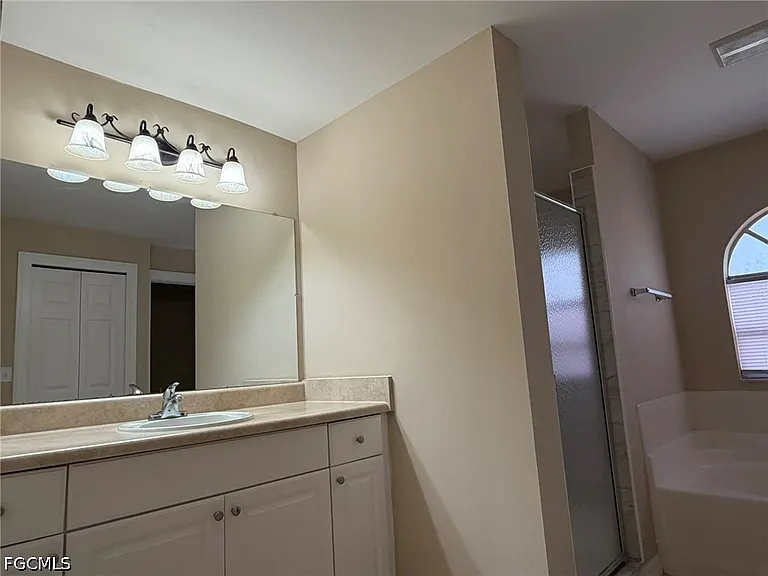 3404 NE 9th Ave — Photo 26