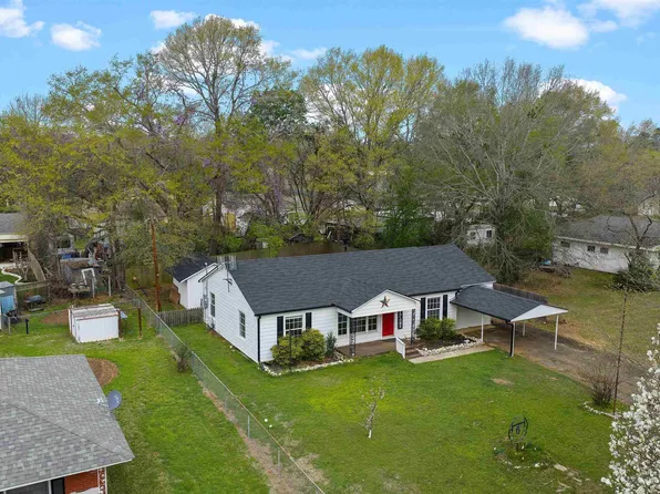 2809 Broadway Blvd, Kilgore, TX 75662