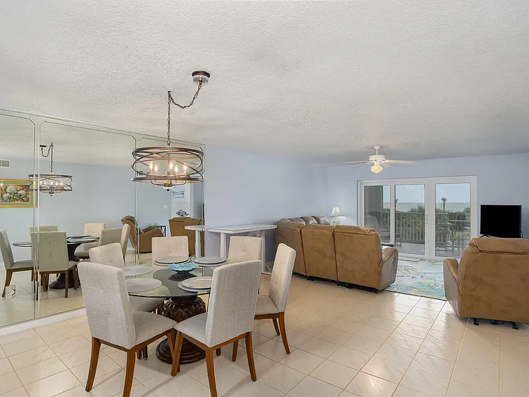 609 Shorewood Dr #203 — Photo 8