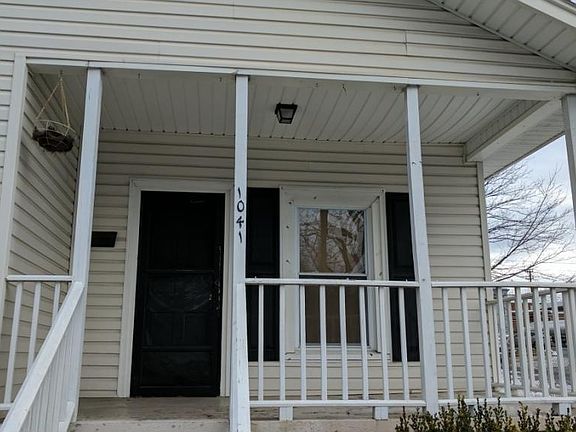 5th image of 1041 Queen Ann St
