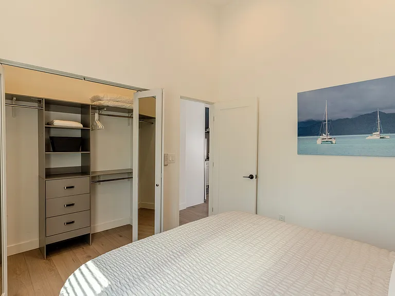 4646 Goodland Ave — Photo 18