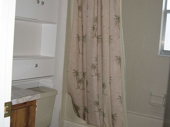 5th image of 10148 64th St