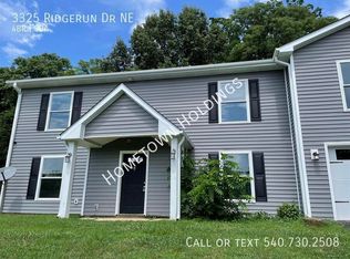 3325 Ridgerun Dr NE, Roanoke, VA 24012