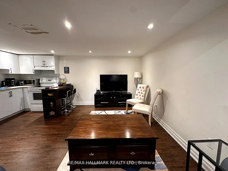283 Taylor Mills Dr N #BASEMENT — Photo 6