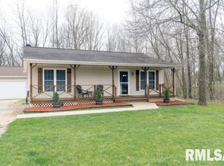 1264 Lakeview Rd S, Dahinda, IL 61428