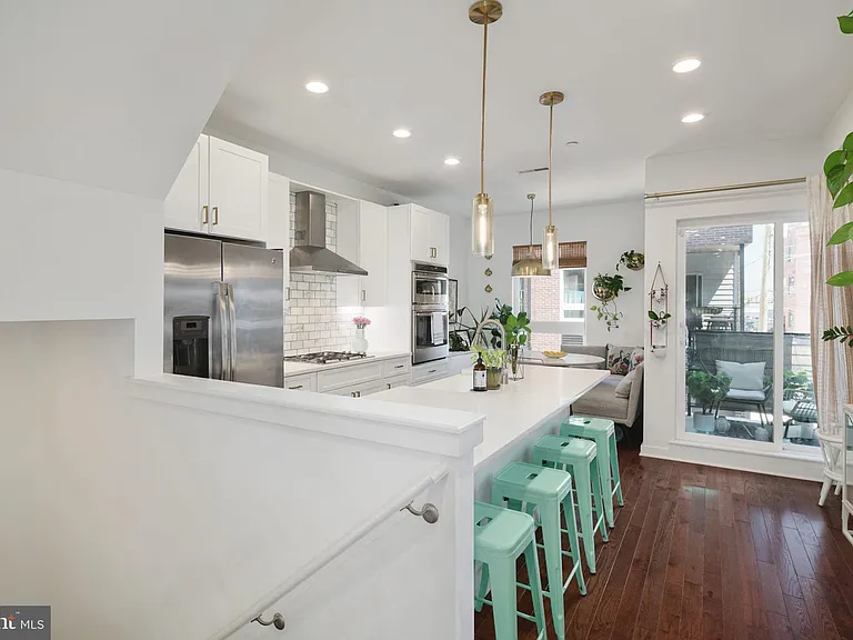 159 E Allen St #1 — Photo 12