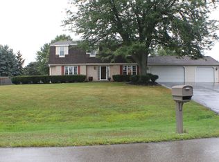 4400 W Cherry Tree Ct, Wadsworth, IL 60083