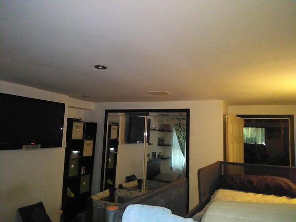 4th image of 360A Gates Ave