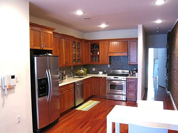 5th image of 104 W 123rd St APT 3