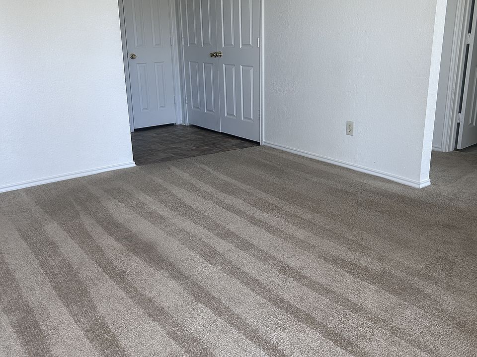 1st image of 3209D Toledo Dr