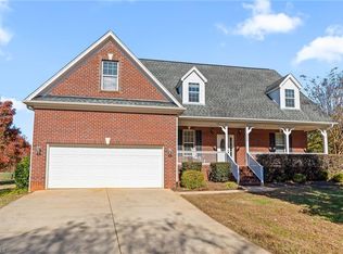 6406 Calvary Way, Thomasville, NC 27360