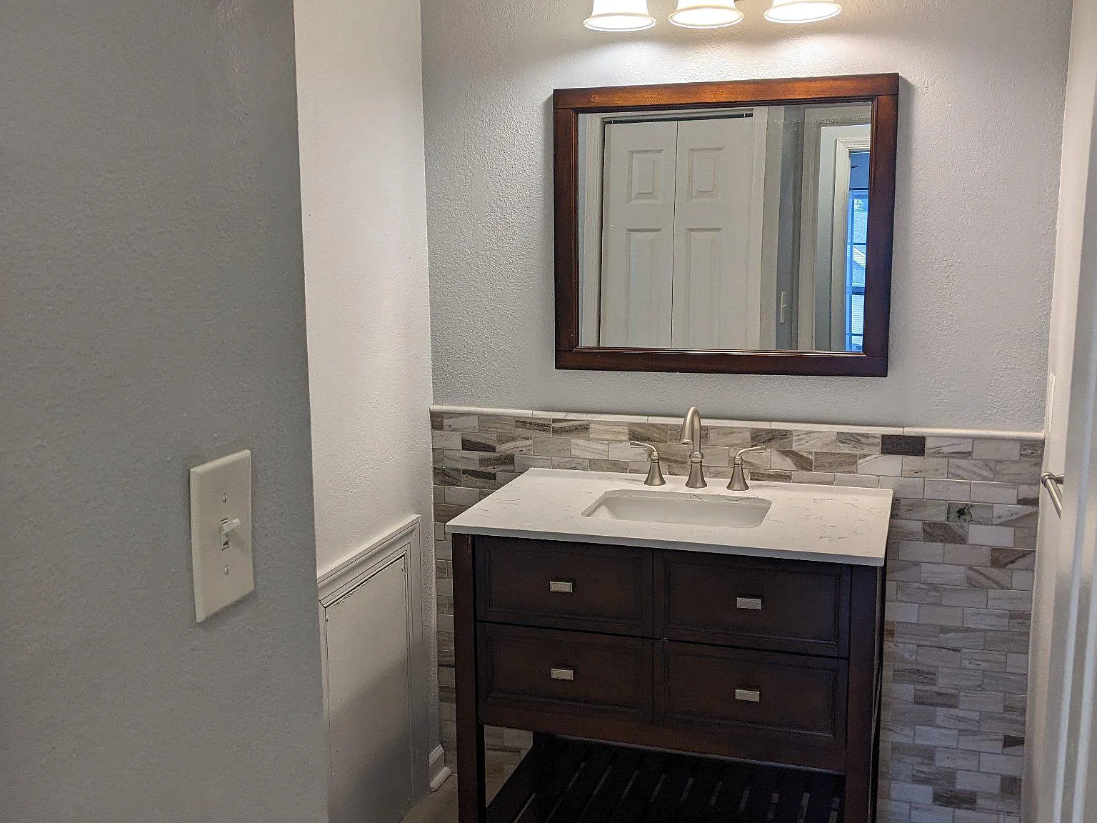 1 bed, 1.0 bath, 872 sqft, $1,850 — Photo 3