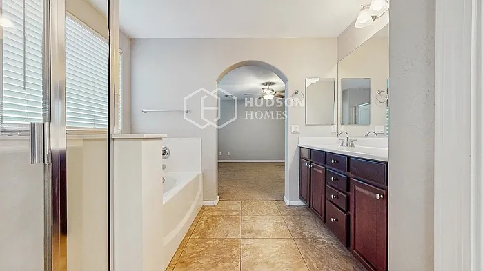 5805 S 27th Ln — Photo 21