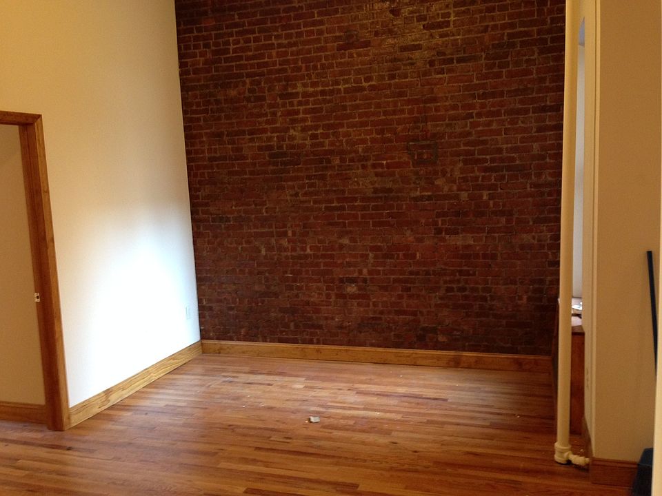 1st image of 2480 Broadway