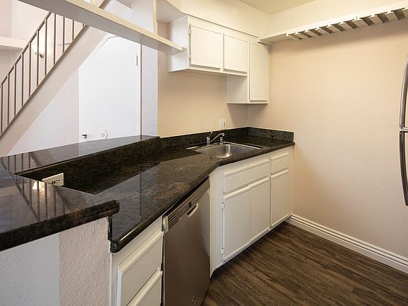 3rd image of 303 Market St #320